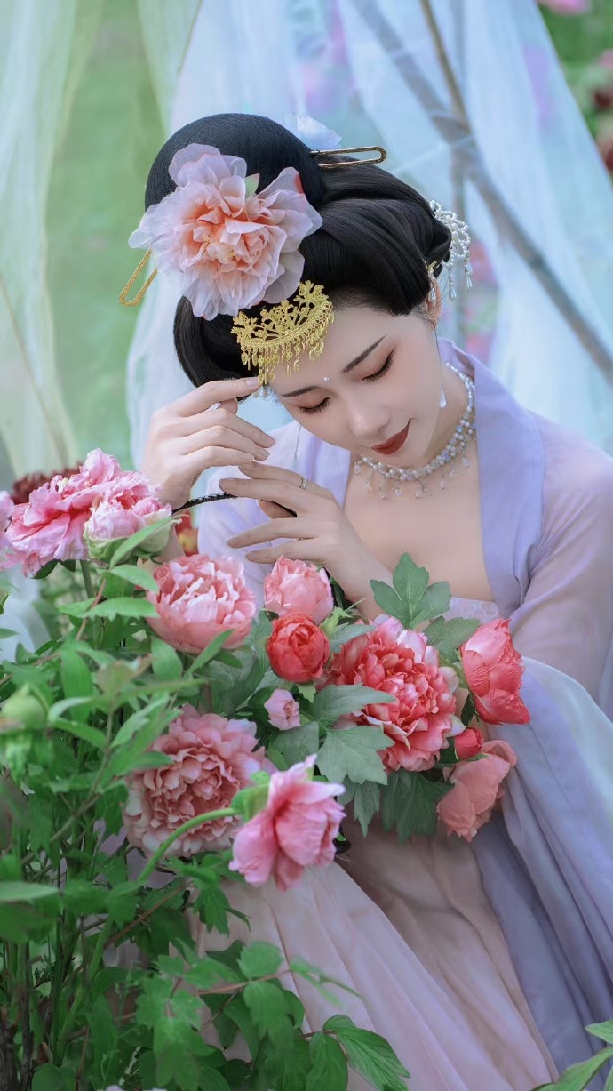 与凤行 封面